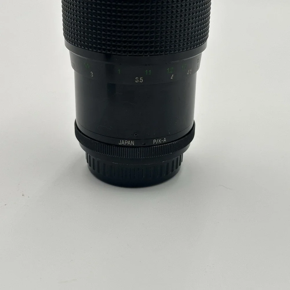 Vivitar 70-210mm f/2.8-4 Series 1 VMC Macro Breech Lock Lens for Canon FD-Mount